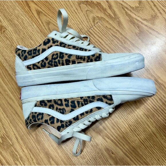 Sz 8.5 - Vans Old Skool - Custom Leopard print - Suede shoes - Picture 3 of 6